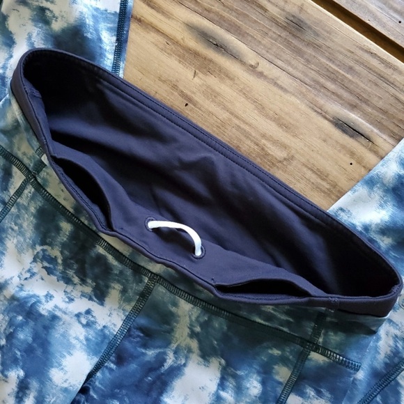 Lululemon speed tight III luxtreme size 4 - Picture 10 of 13